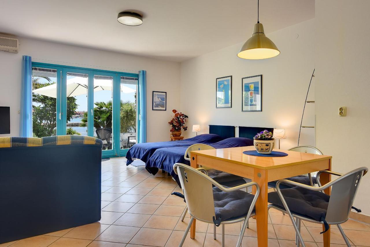 Apartments Villa Ana 메덜린 외부 사진