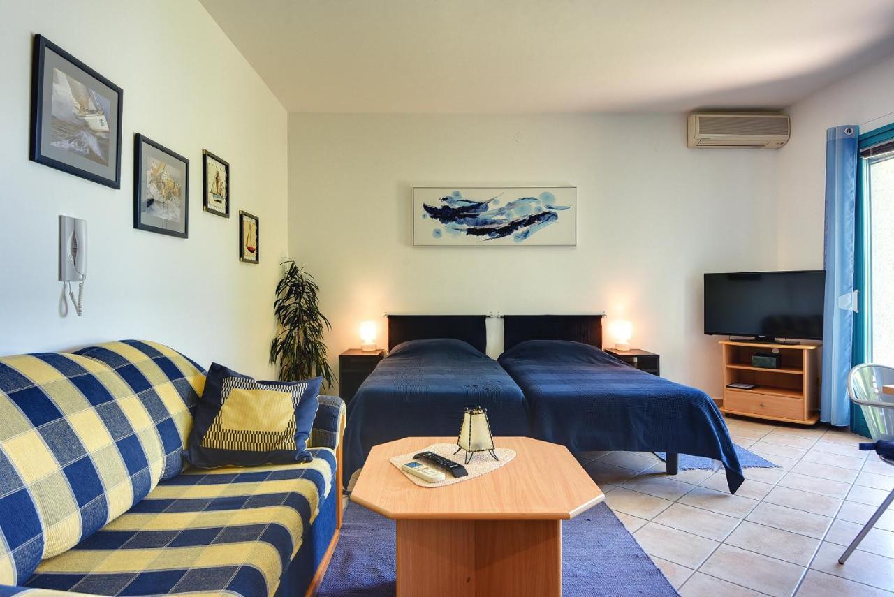 Apartments Villa Ana 메덜린 외부 사진