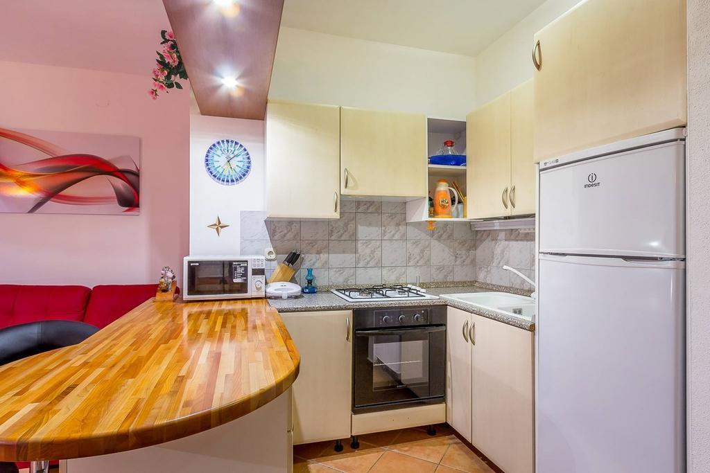 Apartments Villa Ana 메덜린 외부 사진