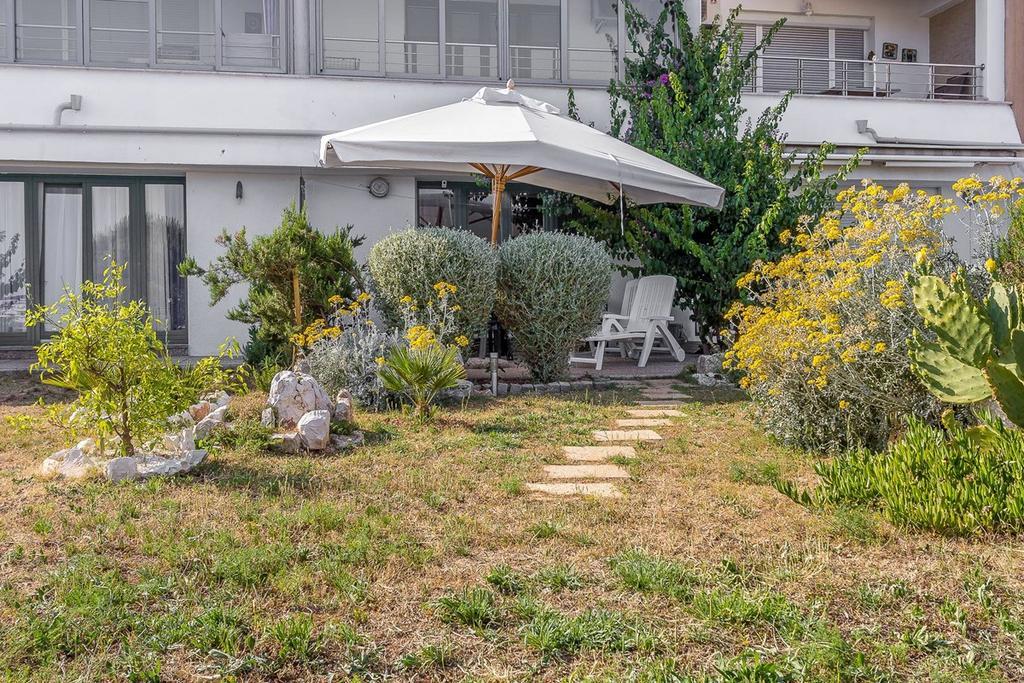 Apartments Villa Ana 메덜린 외부 사진