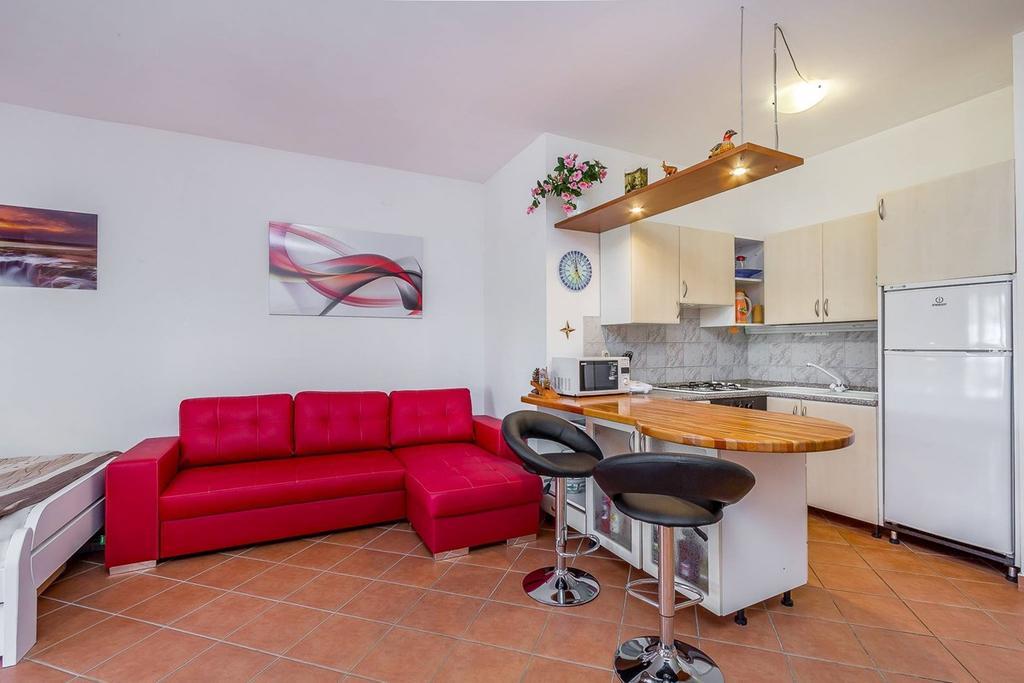 Apartments Villa Ana 메덜린 외부 사진