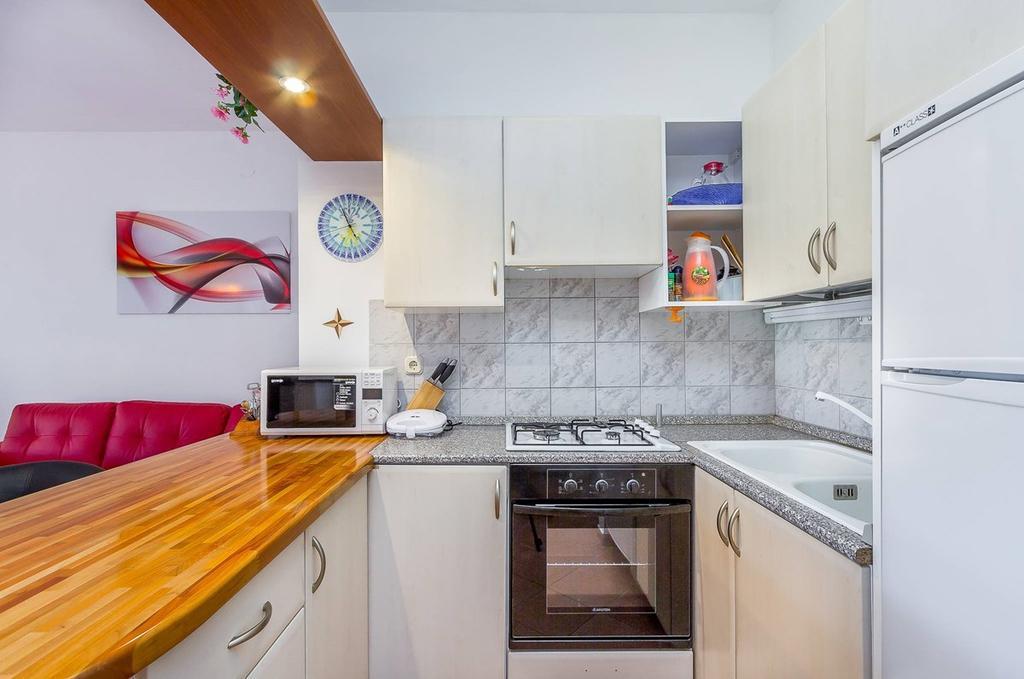 Apartments Villa Ana 메덜린 외부 사진